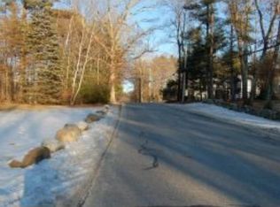 26 Nashua Rd, Windham, NH 03087