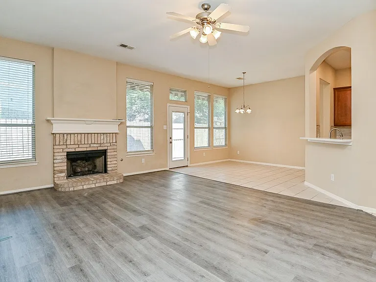 719 Levi Bnd — Photo 12