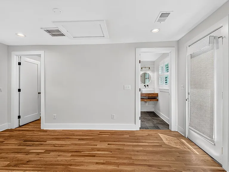 1118 Browning Rd — Photo 22