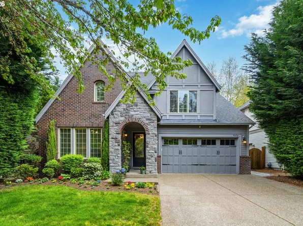 1082 Meek Way, West Linn, OR 97068