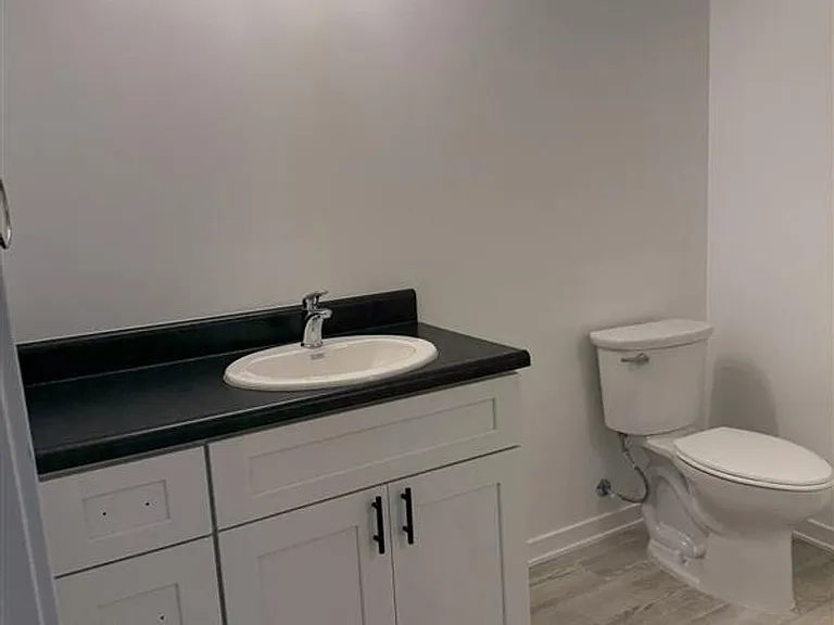 Stoddard Place Apartments — Photo 31