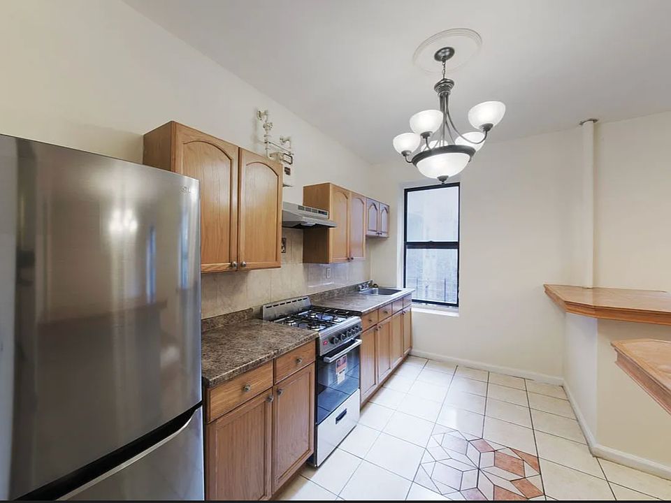 1st image of 100 W 139th St APT 12