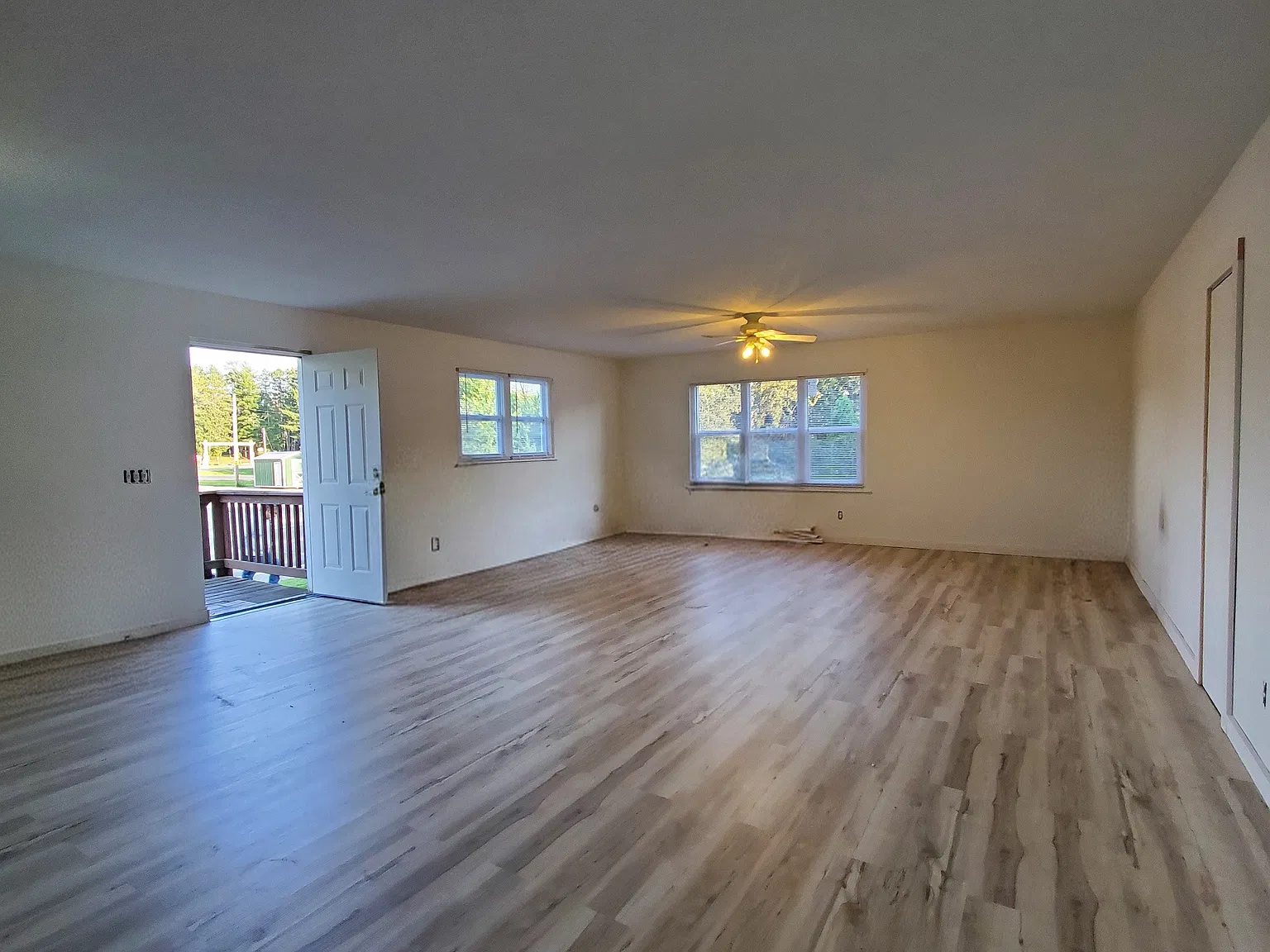2 bed, 1418 sqft, $1,050 — Photo 2