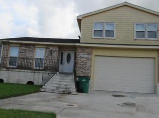 3841 Redbud Ln, Harvey, LA 70058