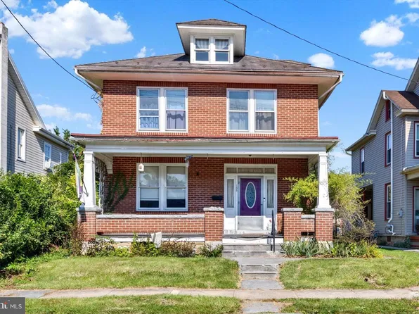 135 W Sheridan Ave, Annville, PA 17003
