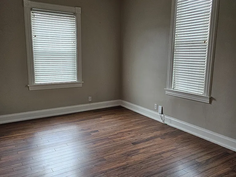 305 E Main St #305 — Photo 6