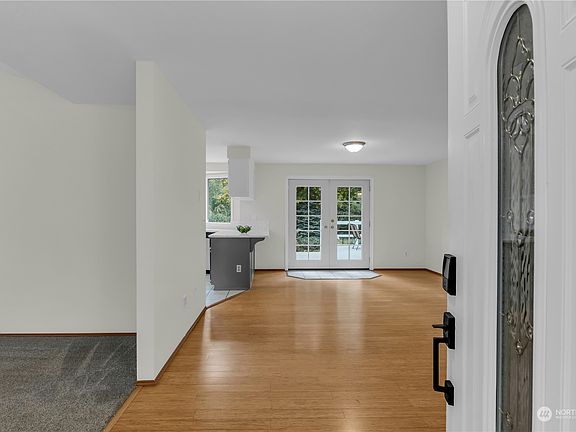 5th image of 5516 264th Avenue NE