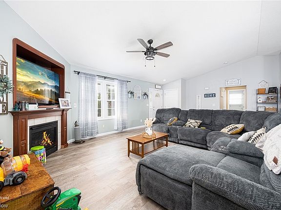 4th image of 5400 Pine Valley Dr