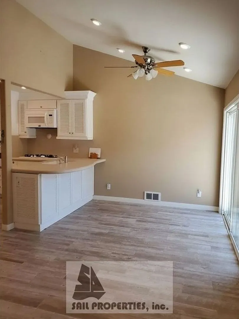 Charming and Coastal Sunset Beach Condo! — Photo 4
