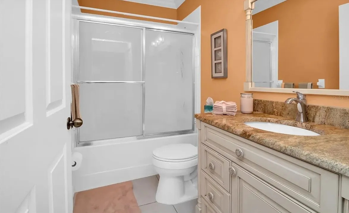 3 bed, 1207 sqft, $1,950 — Photo 3