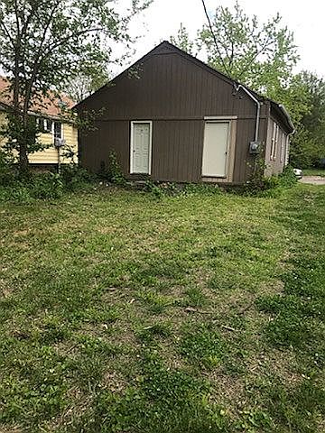 2nd image of 3440 Cypress Ave
