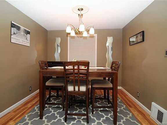 5th image of 223 Fairfield Ave