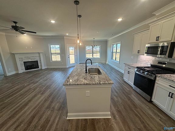 4th image of 133 Old Forest Rd