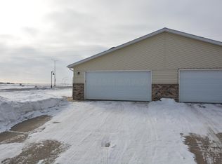 4706 51st Ave S, Fargo, ND 58104