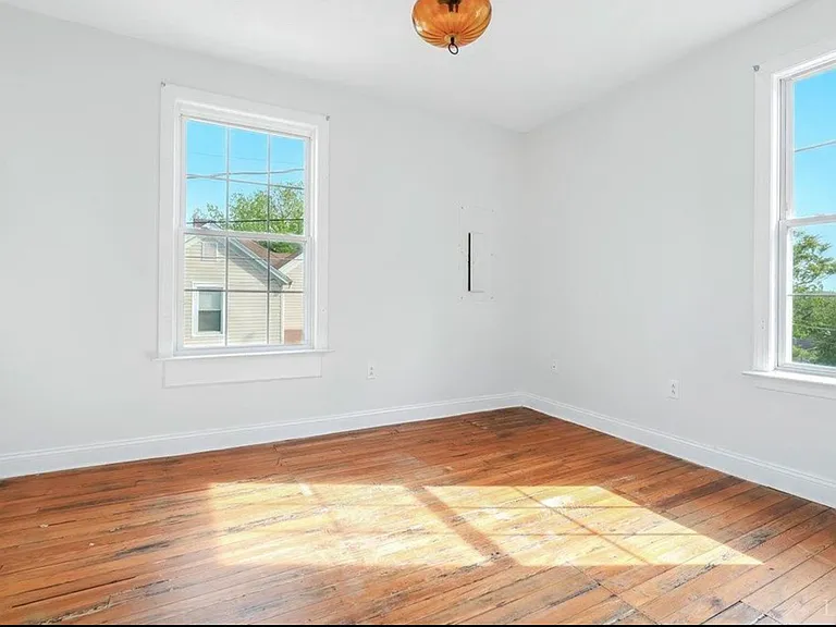 1423 Pierce St — Photo 27