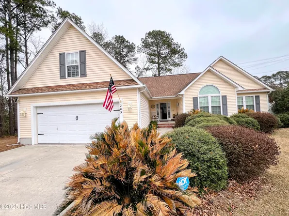 205 Cherry Blossom Lane, Havelock, NC 28532