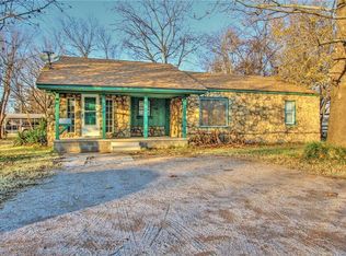 608 W Kiowa St, Lindsay, OK 73052
