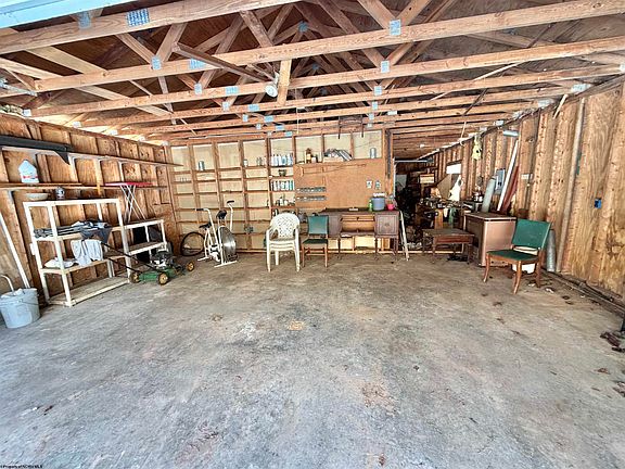 5th image of 3938 Saint Clara Rd