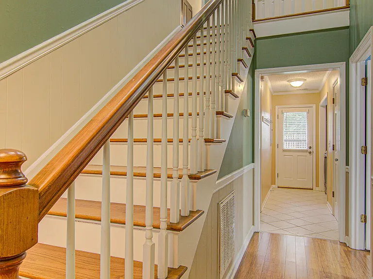 2315 Treetop Ln — Photo 25
