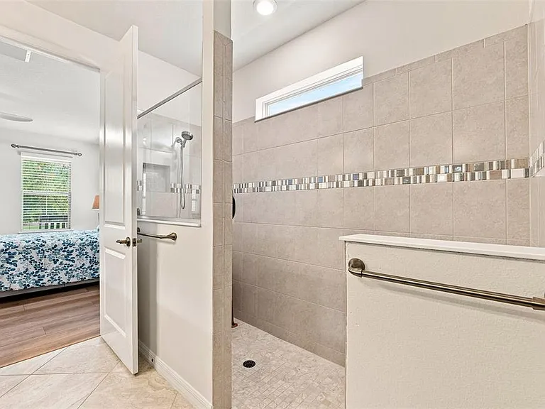 12846 Payton St — Photo 28