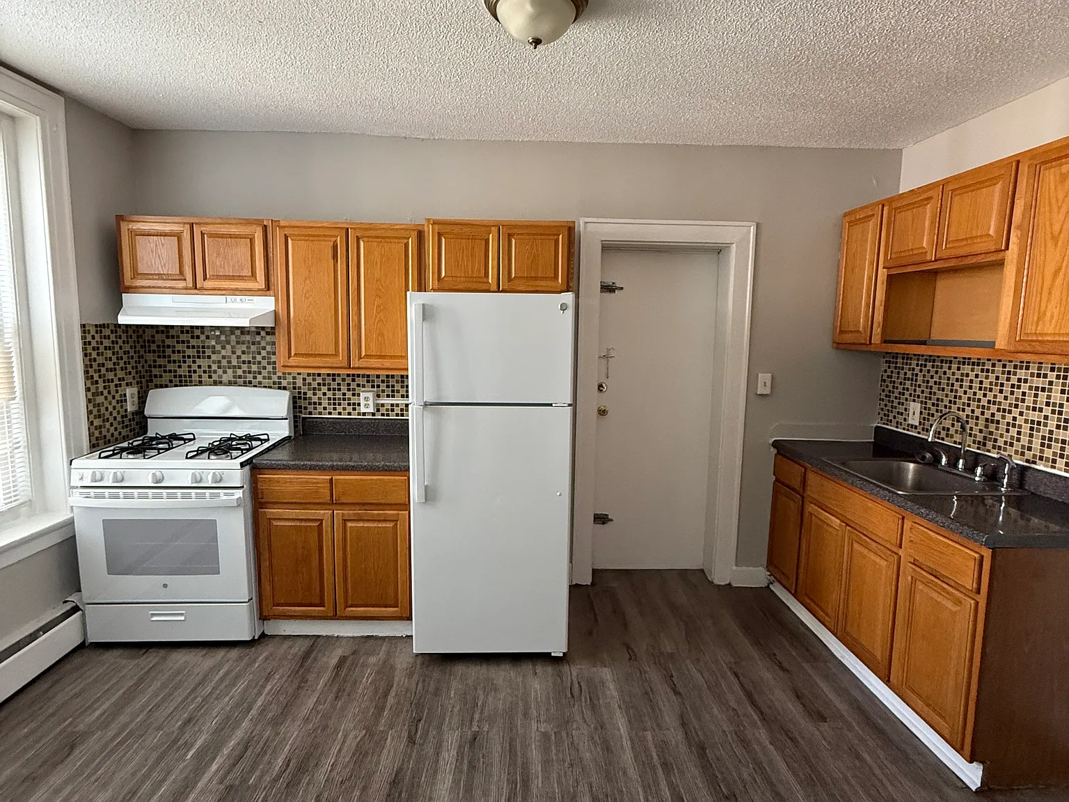 279 Winthrop Ave — Photo 4
