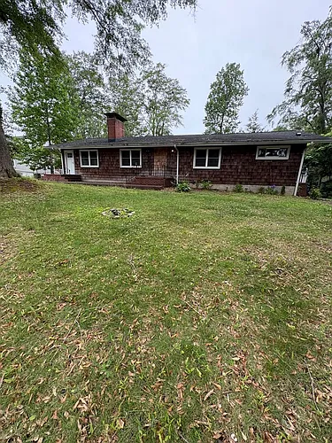 3 bedroom 3 bath in Spartanburg with Lots of Space Workshop in the garage!! Photo 1