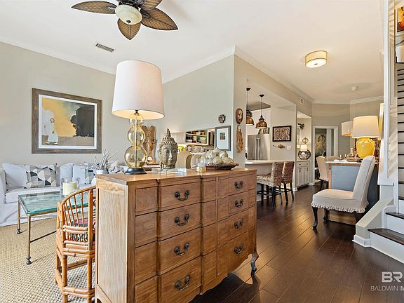 5th image of 4 Yacht Club Dr APT 200