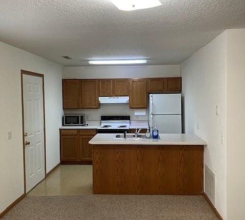 2nd image of 810 N Mulanix St