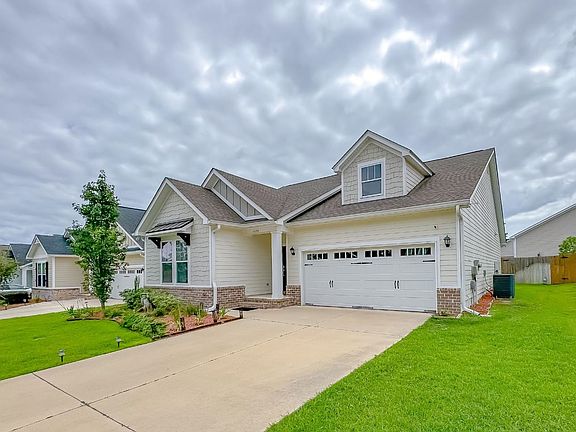 2nd image of 1128 Willow Crossing Dr