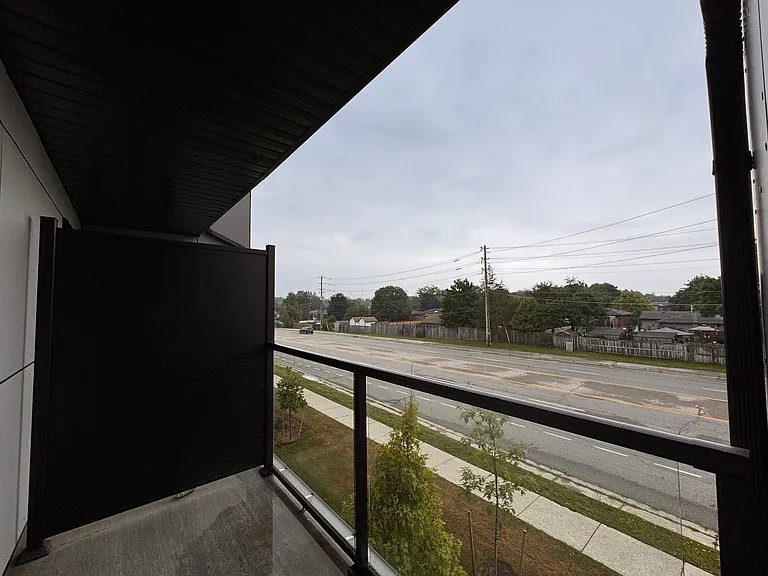 410 Northfield Dr W #D9 — Photo 14