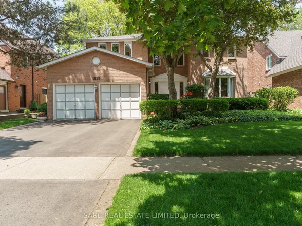 1859 Sherwood Forrest Cir, Mississauga, ON L5K 2G6