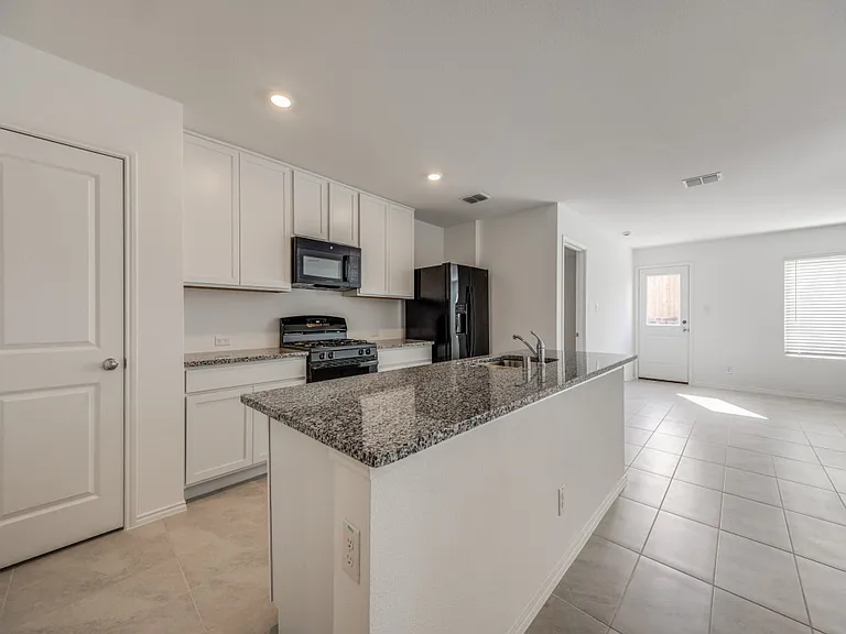 1625 Rosy Finch Dr — Photo 4