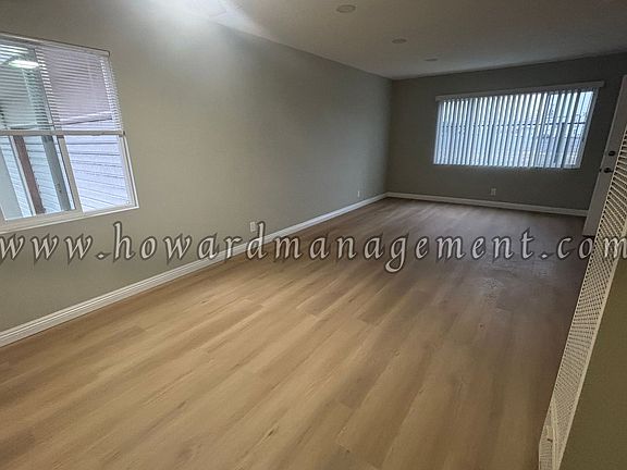 2nd image of 5453 Alvern Cir #54535