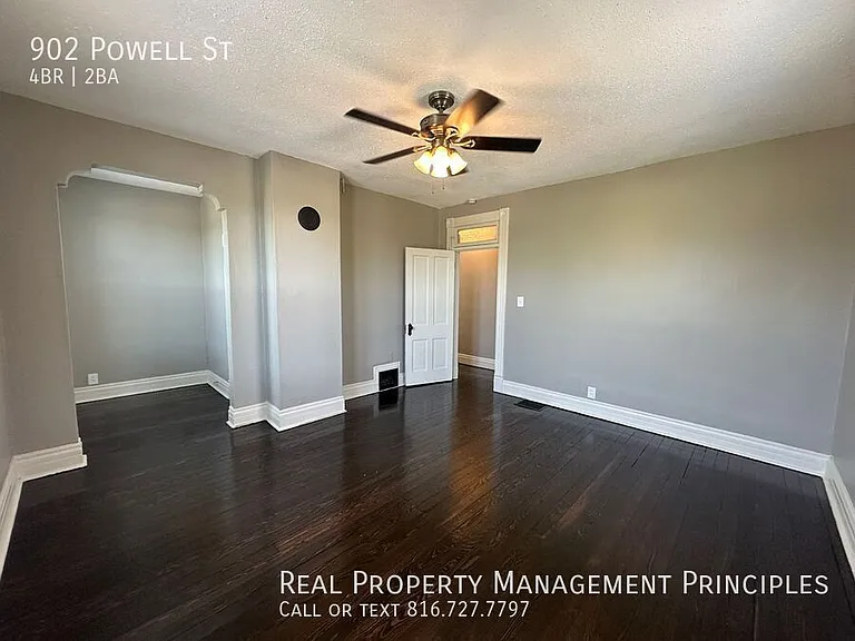 902 Powell St — Photo 19