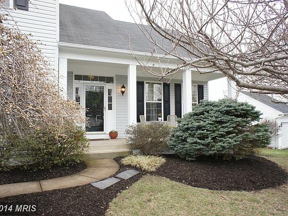 2nd image of 8163 Grand Ct