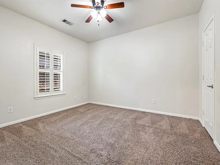 8618 E Highlands Xing — Photo 22