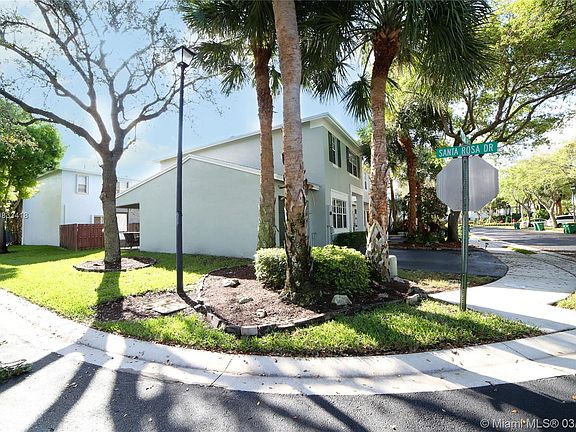2nd image of 6012 Plum Pl #6012