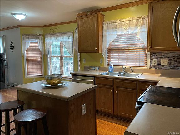 5th image of 4037 Birdbrook Dr