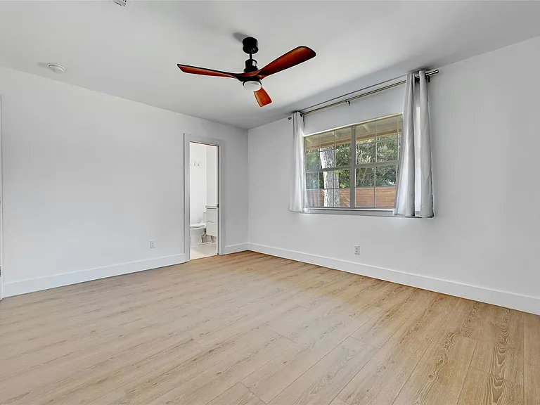 2604 Berkett Dr — Photo 13
