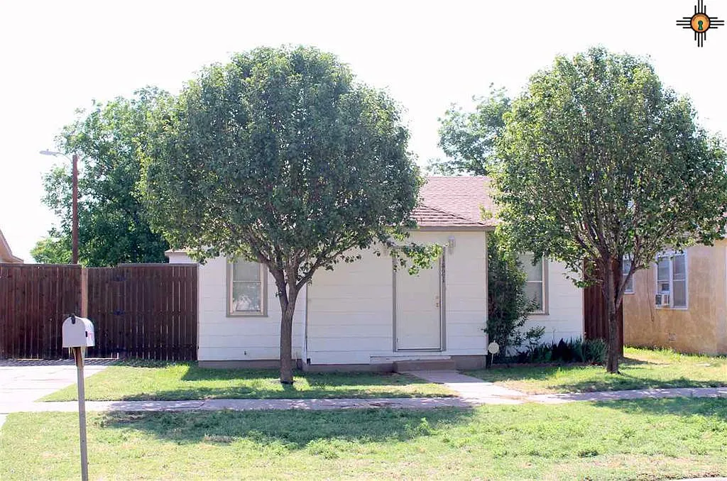 1421 Ross St. — Photo 2