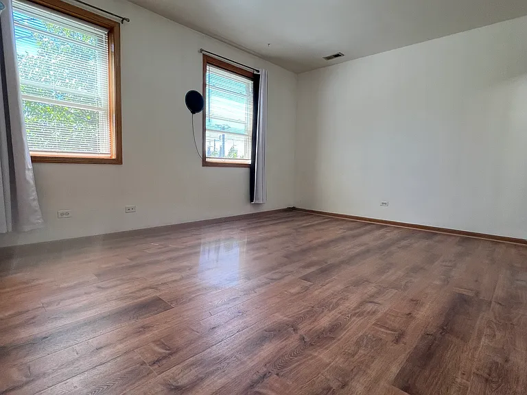 515 S Maplewood Ave #2 — Photo 2