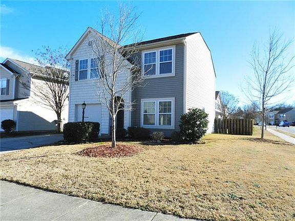 3rd image of 11817 Village Pond Dr