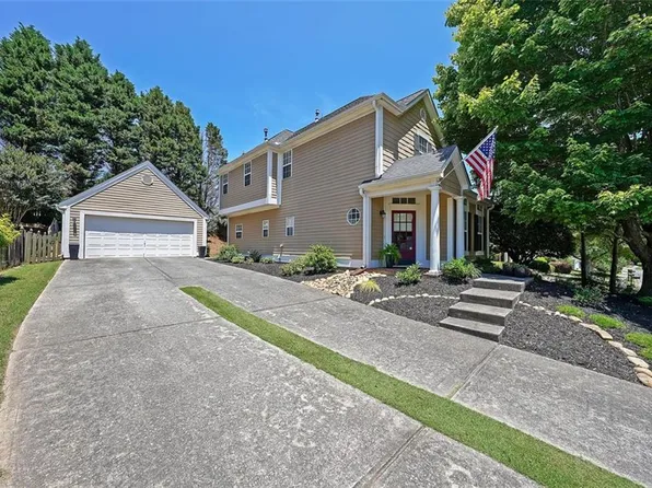 214 Evergreen Trce, Canton, GA 30114