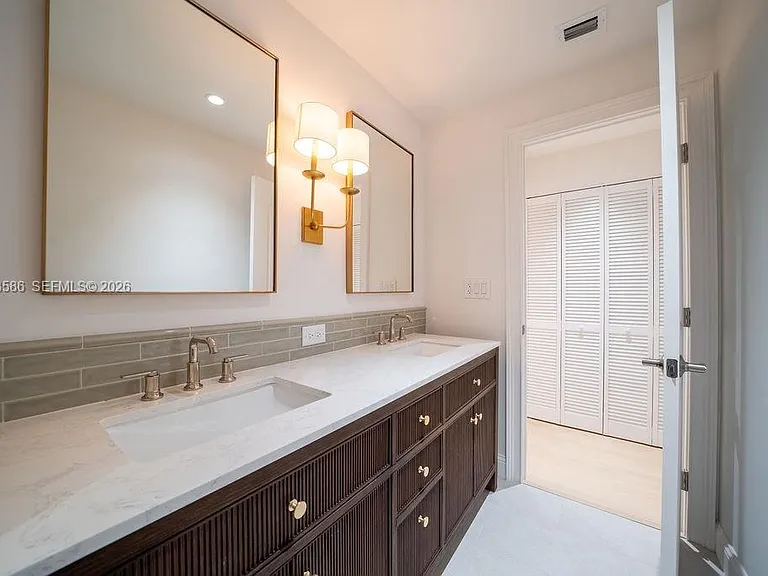 1550 S Greenway Dr — Photo 31