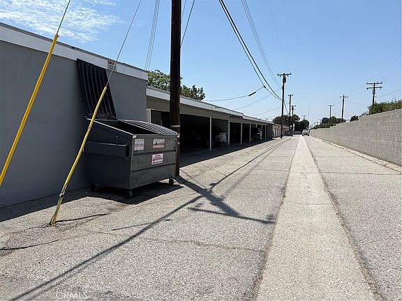5th image of 445 W Front St