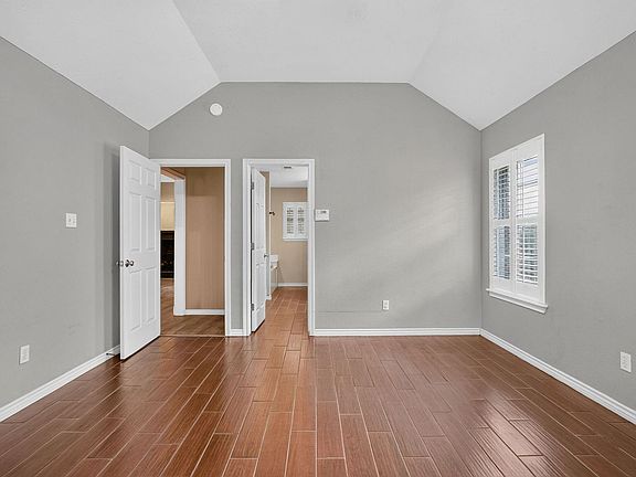 4th image of 4209 Ludlow Ln