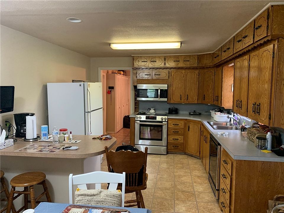 409 S Bullitt St, Holdenville, OK 74848 Zillow