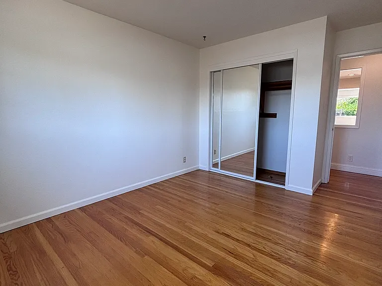 1337 Bedford St — Photo 31