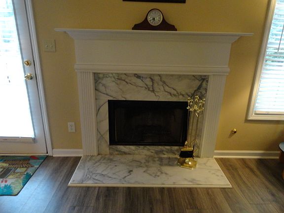 2nd image of 925 Grace Dr
