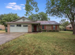 316 Lindenwood Ln S, Hewitt, TX 76643